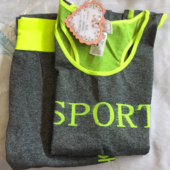 Workout Clothes - Picture 3 of 3